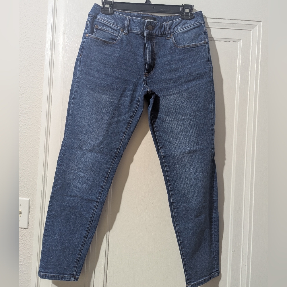 Tahari Dark Blue Ankle Jeans